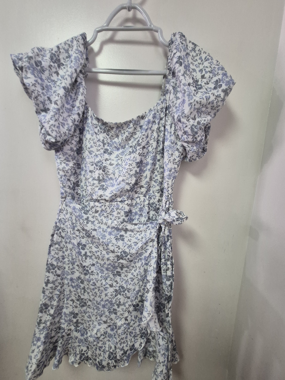 Trixxi Festive Floral Puff-Sleeve Tie Waist Wrap Mini Dress New XL